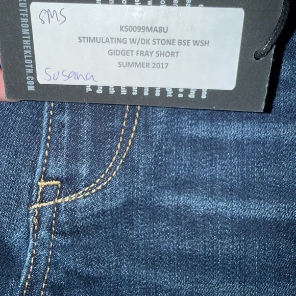 Kut from the Kloth Gidget Fray Shorts - Picture 5 of 7